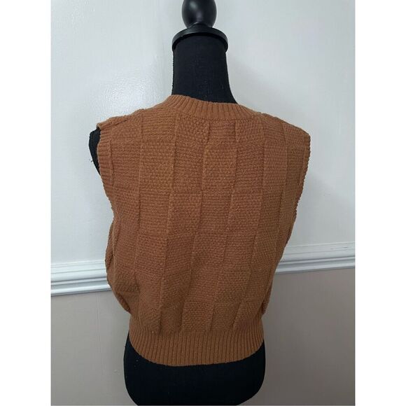 Dazy-Less Textured Knit V-Neck Sweater Vest Size Large - Picture 2 of 8